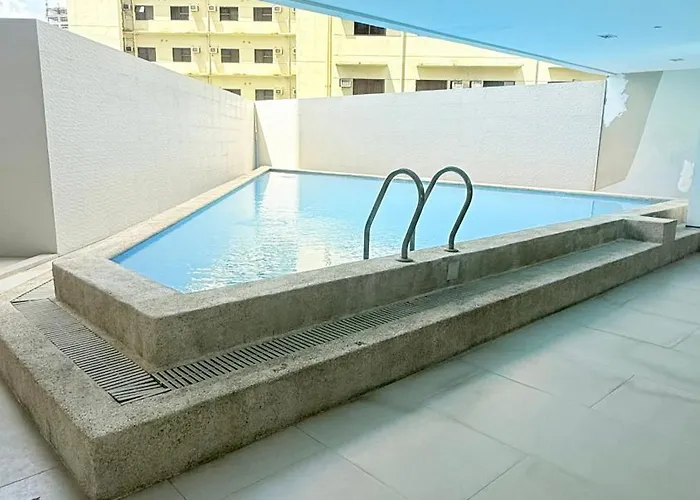 Balcony 28 In Ayala Business Park With Fast Wifi Cebu