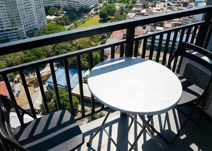 Appartement Balcony 28 In Ayala Business Park With Fast Wifi Cebu