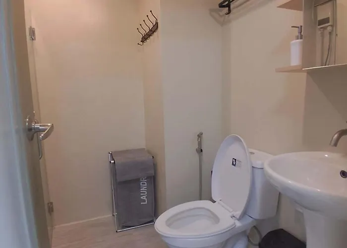 Balcony 28 In Ayala Business Park With Fast Wifi *